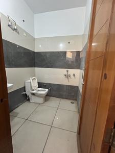 Bathroom Image of 1426 Sq.ft 2 BHK Builder Floor for rent in Vedanta Residency Phase 1, Sujroo Muzaffarnagar for Rs. 20000