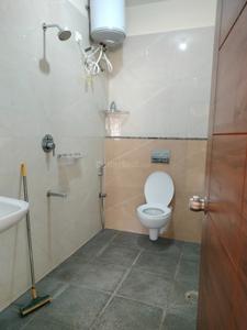 Bathroom Image of 1600 Sq.ft 3 BHK Builder Floor for rent in JP Nagar Bengaluru for Rs. 43000