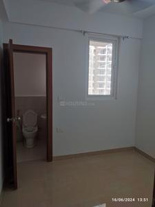 Bedroom Image of 1400 Sq.ft 3 BHK Independent House for rent in RG Luxury Homes Tower A F And M, Noida Extension Greater Noida for Rs. 27000