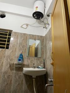 Bathroom Image of 1230 Sq.ft 3 BHK Apartment / Flat for rent in MP Palacia Park, Barbari Village Guwahati for Rs. 35000