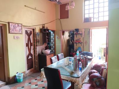 Bedroom Image of 930 Sq.ft 3 BHK Independent House for sale in Tollygunge Kolkata for Rs. 7000000