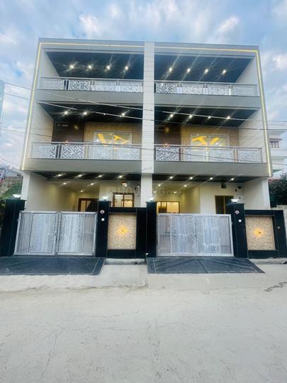 Duplex for sale Main Image 1