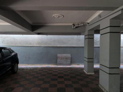 Car Garage Image of 3060 Sq.ft 3 BHK Apartment / Flat for rent in Kukatpally Hyderabad for Rs. 35000