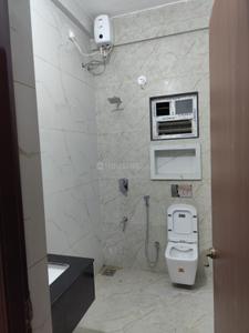 Bathroom Image of 800 Sq.ft 1 BHK Independent House for rent in Hadapsar Pune for Rs. 18000