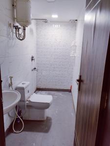 Image of 600 Sq.ft 1 BHK Builder Floor for rent in Ramesh Nagar, New Delhi for Rs. 25000