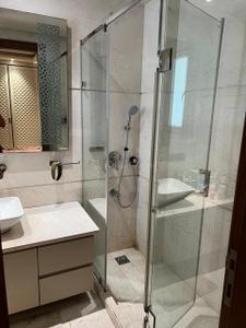 Bathroom Image of 1990 Sq.ft 3 BHK Apartment / Flat for sale in Ramprastha Platinum Heights, Vaishali Ghaziabad for Rs. 38000000