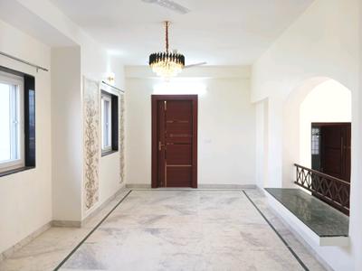 Dining Area Image of 1950 Sq.ft 3 BHK Apartment / Flat for sale in Sector 9 Gurgaon for Rs. 16500000