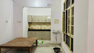 Kitchen Image of 1000 Sq.ft 2 BHK Apartment / Flat for rent in Chinhat Lucknow for Rs. 13000