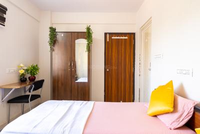 Bedroom Image of 300 Sq.ft 1 RK Apartment / Flat for rent in Kadubeesanahalli Bengaluru for Rs. 17000