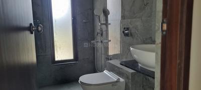 Bathroom Image of 1500 Sq.ft 3 BHK Apartment / Flat for rent in Dharamveer Nagar Thane for Rs. 85000