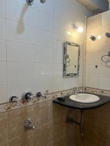 Bathroom Image of 1350 Sq.ft 2 BHK Apartment / Flat for rent in Jalvayu Defence Enclave, Kharghar Navi Mumbai for Rs. 53000