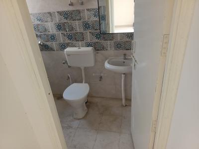 Image of 950 Sq.ft 3 BHK Apartment / Flat for sale in Signature Global Golf Green, Sector 79, Gurgaon for Rs. 7300000