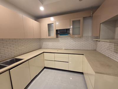 Kitchen Image of 1450 Sq.ft 3 BHK Apartment / Flat for rent in Palam Vihar Extension Gurgaon for Rs. 30000