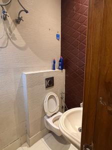 Bathroom Image of 900 Sq.ft 2 BHK Builder Floor for rent in New Rajinder Nagar New Delhi for Rs. 43500