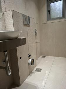 Common Bathroom Image of 2250 Sq.ft 3 BHK Apartment / Flat for sale in Arham Satyam Valencia, Kharghar Navi Mumbai for Rs. 31000000