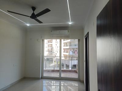 Bedroom Image of 2210 Sq.ft 3 BHK Apartment / Flat for rent in Pareena Express Heights, Sector 99 Gurgaon for Rs. 40000
