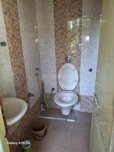 Bathroom Image of 1500 Sq.ft 3 BHK Apartment / Flat for rent in Manewada Nagpur for Rs. 28000