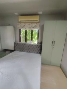 Bedroom Image of 1800 Sq.ft 3 BHK Apartment / Flat for sale in Shukrawar Peth Pune for Rs. 29500000