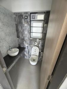 Bathroom Image of 629 Sq.ft 2 BHK Apartment / Flat for sale in Sainath Vrindavan, Mulund East Mumbai for Rs. 18500000