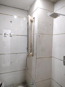 Common Bathroom Image of 600 Sq.ft 2 BHK Builder Floor for sale in Deenpur New Delhi for Rs. 3600000
