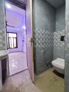 Bathroom Image of 1350 Sq.ft 3 BHK Apartment / Flat for sale in Chhattarpur New Delhi for Rs. 10000000