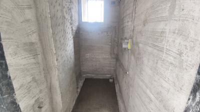 Bathroom Image of 605 Sq.ft 1 BHK Apartment / Flat for sale in Airoli Navi Mumbai for Rs. 6500000