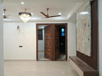 Living Room Image of 1950 Sq.ft 4.5 BHK Apartment / Flat for sale in JMD Siddhi Vinayak, Sector 73 Noida for Rs. 8500000