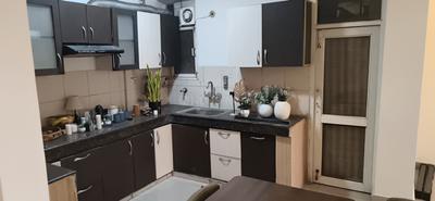 Kitchen Image of 1450 Sq.ft 2.5 BHK Apartment / Flat for sale in Panchsheel Wellington, Crossings Republik Ghaziabad for Rs. 9700000