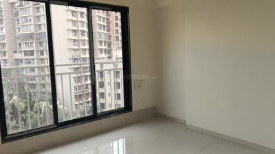 Bedroom Image of 725 Sq.ft 2 BHK Apartment / Flat for rent in Oxford Navrang Crystal, Goregaon West Mumbai for Rs. 65000