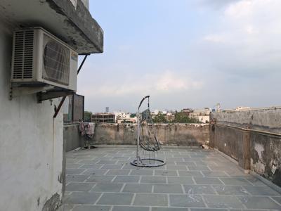 Theatre Image of 1350 Sq.ft 3 BHK Builder Floor for sale in Mansarover Garden New Delhi for Rs. 25000000