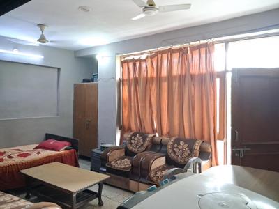 Living Room Image of 1800 Sq.ft 3 BHK Builder Floor for rent in Sector 23 Noida for Rs. 35000