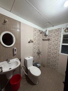 Bathroom Image of 1900 Sq.ft 3 BHK Apartment / Flat for rent in Royal Exotica, Ganapathy Coimbatore for Rs. 60000