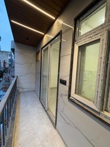 Balcony Image of 1000 Sq.ft 3 BHK Builder Floor for sale in Hari Nagar New Delhi for Rs. 13500000