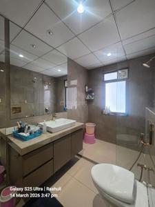 Image of 2500 Sq.ft 4 BHK Apartment / Flat for rent in New Alkapuri, Vadodara for Rs. 75000