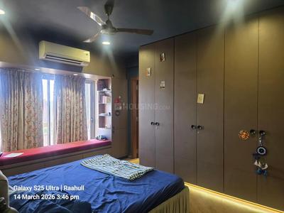 Bedroom Image of 3141 Sq.ft 4 BHK Apartment / Flat for rent in Darshanam Club Life, Undera Vadodara for Rs. 80000