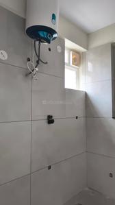 Bathroom Image of 750 Sq.ft 1 BHK Apartment / Flat for rent in C V Raman Nagar Bengaluru for Rs. 28000