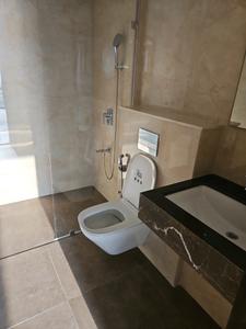Common Bathroom Image of 2100 Sq.ft 3 BHK Apartment / Flat for rent in Piramal Mahalaxmi Central Tower 2, Worli Mumbai for Rs. 300001