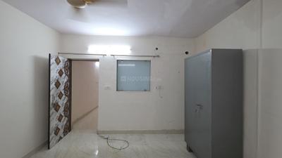 Bedroom Image of 700 Sq.ft 2 BHK Apartment / Flat for rent in Pitampura New Delhi for Rs. 26000
