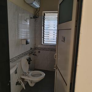 Image of 800 Sq.ft 2 BHK Apartment / Flat for sale in K Raheja Palm Court, Malad West, Mumbai for Rs. 20000000