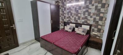 Bedroom Image of 900 Sq.ft 2 BHK Builder Floor for rent in Pitampura New Delhi for Rs. 30000