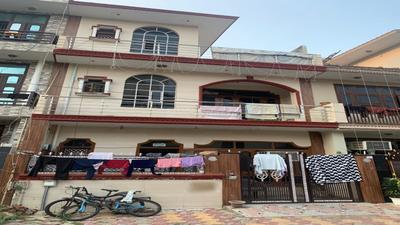 Image of 2000 Sq.ft 4 BHK Independent House for sale in Sigma III, Greater Noida for Rs. 30000000