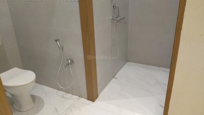 Bathroom Image of 625 Sq.ft 1 BHK Apartment / Flat for sale in Haware Pinnacle, Muthaval Thane for Rs. 2300000