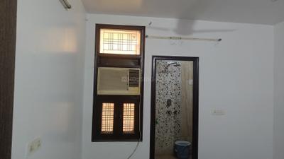 Bedroom Image of 850 Sq.ft 3 BHK Builder Floor for sale in Dwarka Mor New Delhi for Rs. 4800000