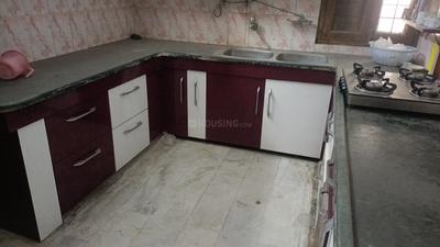 Kitchen Image of 1600 Sq.ft 3 BHK Apartment / Flat for rent in Husainganj Lucknow for Rs. 43000