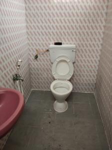 Image of 1350 Sq.ft 2.5 BHK Apartment / Flat for rent in Vijaya Nagar Colony, Hyderabad for Rs. 23000