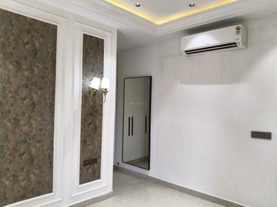 Bedroom Image of 2200 Sq.ft 3 BHK Builder Floor for sale in Paramount Luxury Floors Sushant Lok 3, Sector 57 Gurgaon for Rs. 33000000