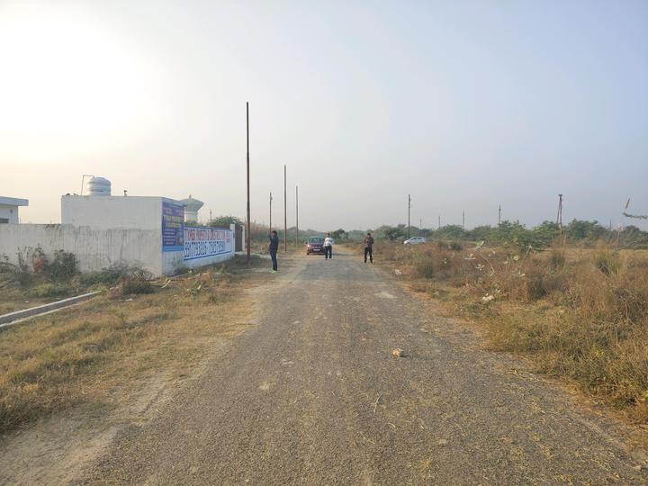 Solitairian City Main Image 1