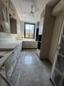 Kitchen Image of 2450 Sq.ft 3 BHK Builder Floor for sale in Defence Colony New Delhi for Rs. 130000000