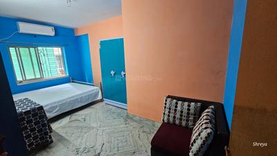 Hall Image of 850 Sq.ft 2 BHK Apartment / Flat for rent in Airport Gate no. 1 Kolkata for Rs. 17000