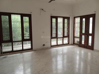 Bedroom Image of 4900 Sq.ft 8 BHK Villa for rent in Sector 40 Noida for Rs. 300000